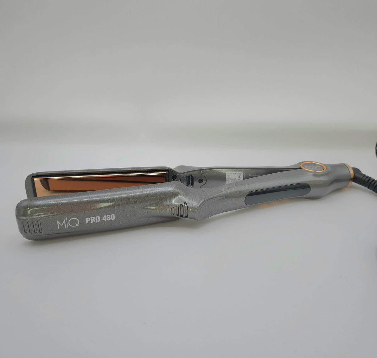 MQ Pro 480 titanium professional hair straightener flat iron