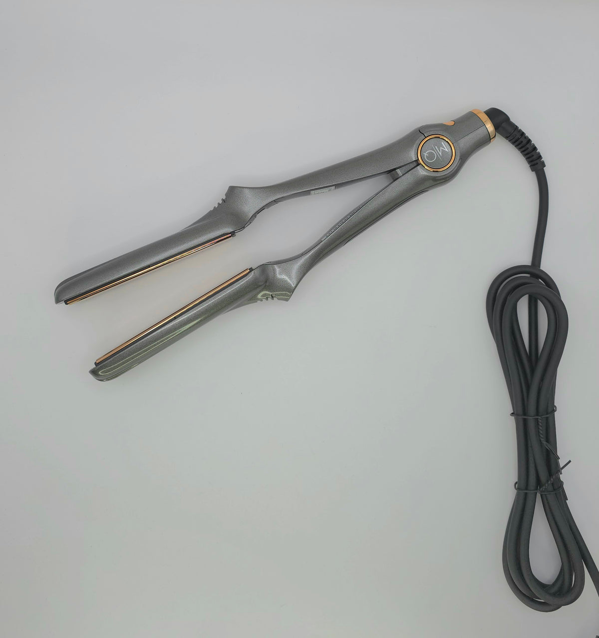MQ Pro 480 titanium professional hair straightener flat iron